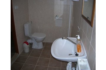 Eslovaquia Privát Závažná Poruba, Exterior